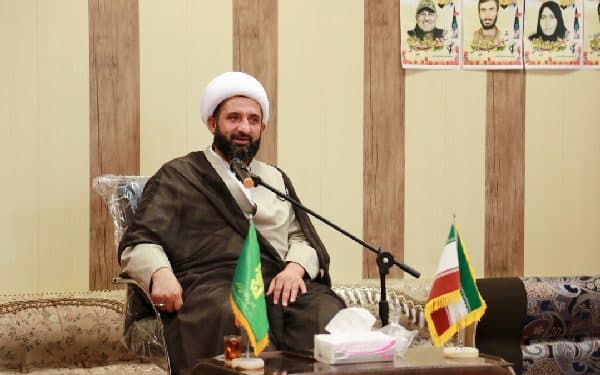 باید حمایت ازهنرمندان شهرستان فارسان بیشتر شود