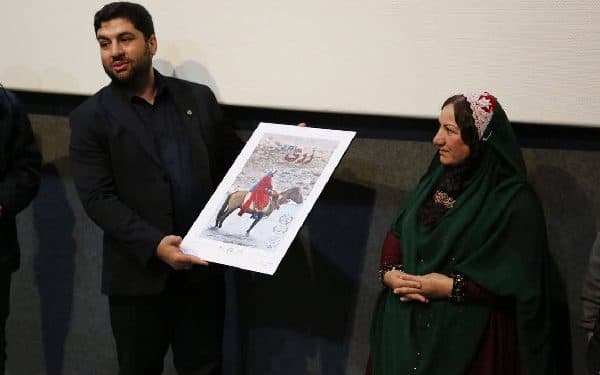 مستند«زری» در دوشنبه هایی با طعم فیلم اکران شد