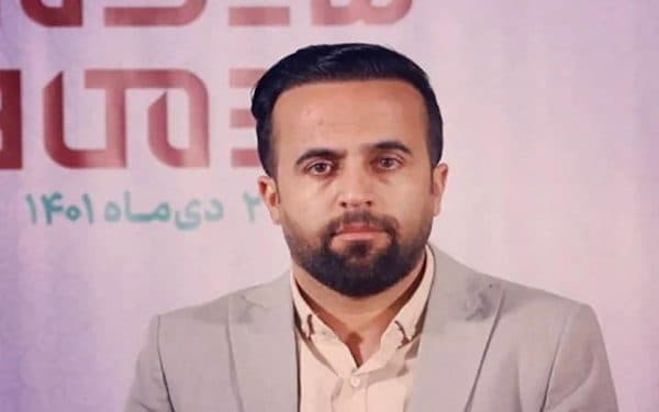 در زیست با کاراکتر های مستندم بسیار آموختم