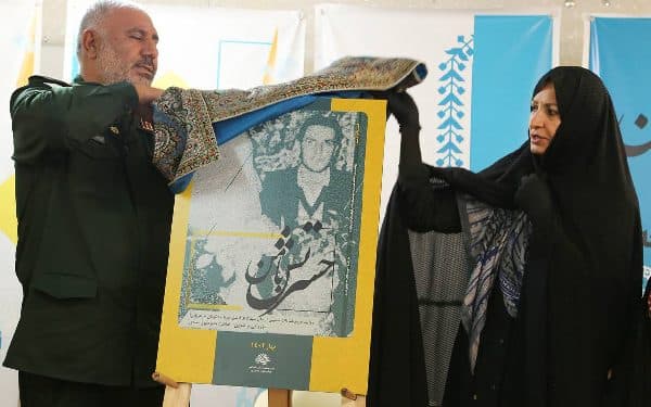 کتاب «حسرتش با من» در شهرکرد رونمایی شد