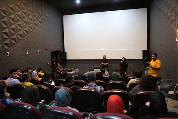 کارگردان مهمترین عنصر ارتباطی با عوامل یک اثر سینمایی است
