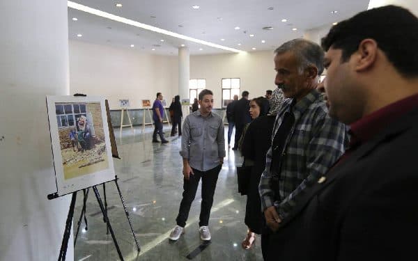 حضور عکاسان خانه عکاسان حوزه هنری در نمایشگاه زیست بوم چهارمحال و بختیاری