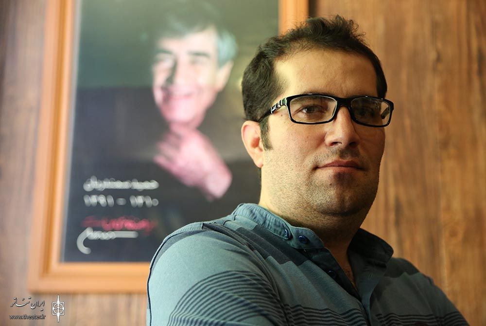 مسئول واحد نمایش حوزه هنری چهارمحال و بختیاری عنوان برتر کشور را کسب کرد