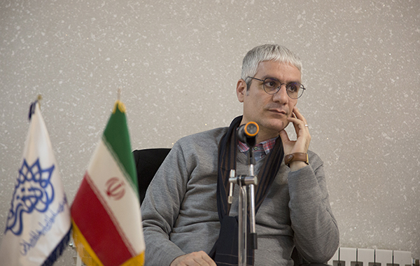 توجه به حماسه های بومی بسیار اهمیت دارد