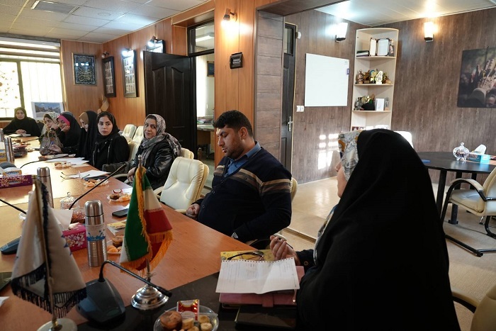 خانه روایت حوزه هنری چهارمحال و بختیاری میزبان نویسنده کتاب «پناهم باش» خانه روایت حوزه هنری چهارمحال و بختیاری میزبان نویسنده کتاب «پناهم باش»