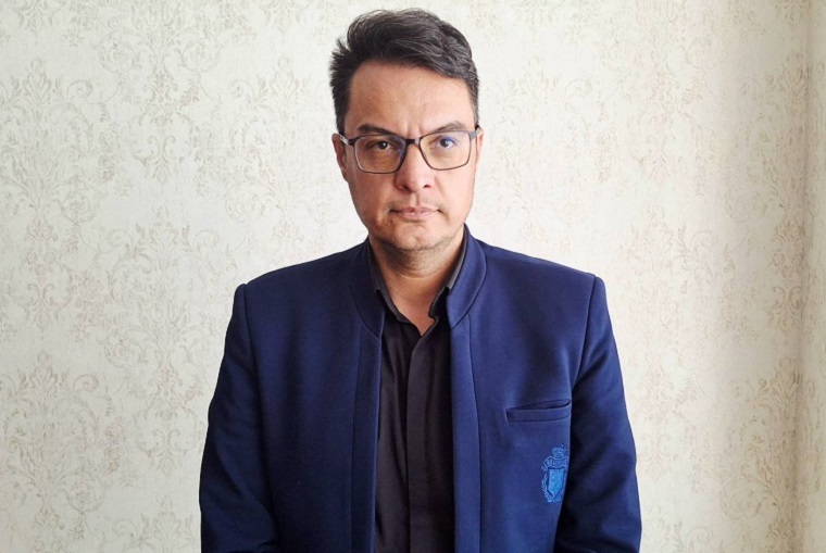 سهراب روشن بر مسند مدیریت پردیس سینمایی بهمن نشست سهراب روشن بر مسند مدیریت پردیس سینمایی بهمن نشست