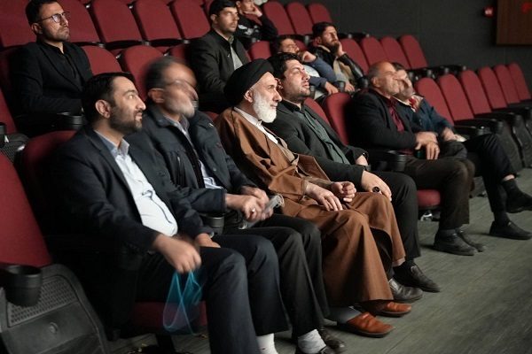 امام جمعه شهرکرد، میهمان ویژه پردیس سینمایی بهمن امام جمعه شهرکرد، میهمان ویژه پردیس سینمایی بهمن